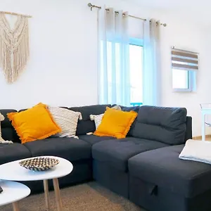 Apartment, 10 Mins Walk To Apartment Albufeira